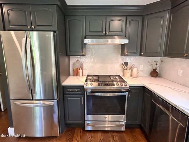 20 Hillside Ln, House other with 3 bedrooms, 2 bathrooms and 3 parking in Ashley Falls MA | Image 10