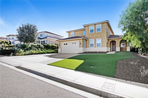 18125 Friendly Ln, Riverside, CA, 92508-8208 | Card Image