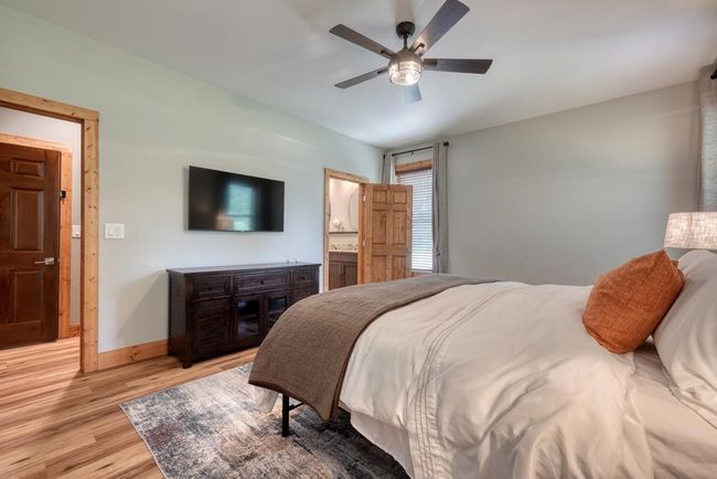 784 Sneaking Creek Dr, Home with 3 bedrooms, 4 bathrooms and null parking in Hayesville NC | Image 23