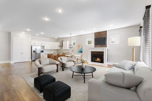 808 Chickasaw Ave, Nashville, TN, 37207-5225 | Card Image