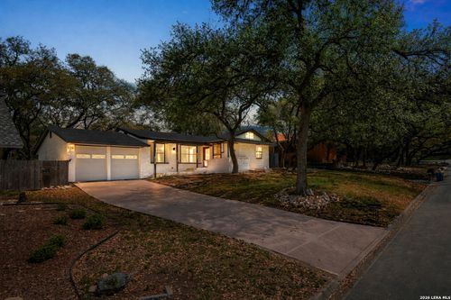 423 Fantasia St, San Antonio, TX, 78216-3509 | Card Image