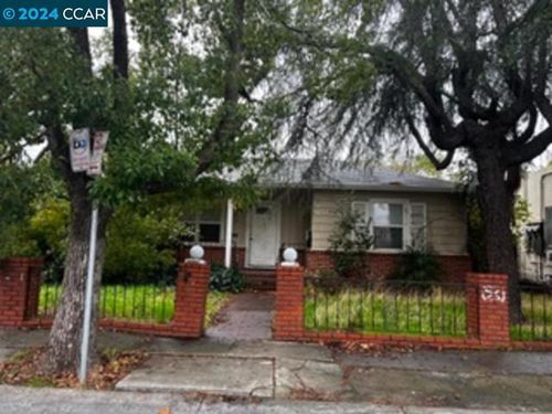 116 Oak Pl, Pittsburg, CA, 94565-3821 | Card Image