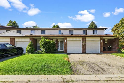 52-2380 Bromsgrove Rd, Mississauga, ON, L5J4E6 | Card Image
