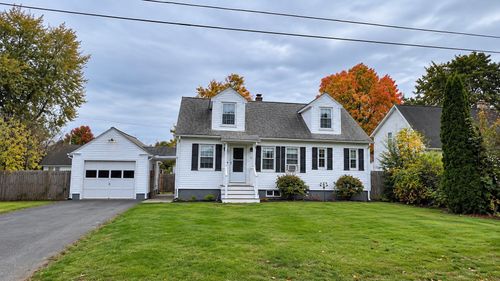 37 Lachine St, Chicopee, MA, 01020-3329 | Card Image