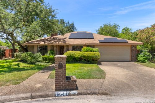 19507 Encino Gap, San Antonio, TX, 78259-2316 | Card Image