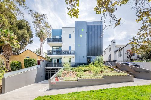 5-214 S Westmoreland Ave, Los Angeles, CA, 90004-6185 | Card Image