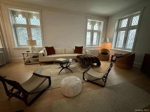 apt-5-61 Crows Nest Rd, Tuxedo Park, NY, 10987-4268 | Card Image