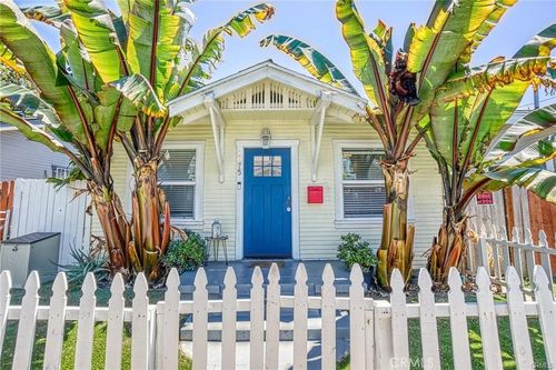 1075 Coronado Ave, Long Beach, CA, 90803-2619 | Card Image