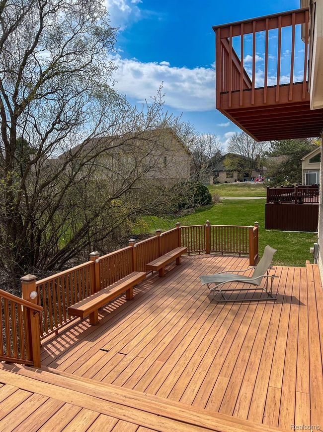 Master Bedroom's Balcony & Patio | Image 5