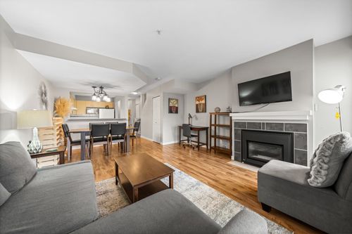 49-123 Seventh Street, New Westminster, BC, V3M6Y2 | Card Image