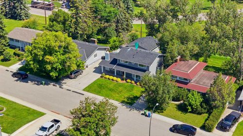 20 Mapleglade Close Se, Calgary, AB, T2J2G9 | Card Image