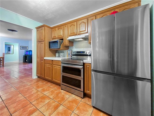 Kitchen | Image 11