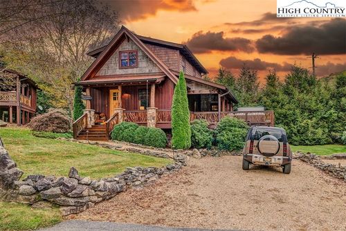 56 Eagle Cottage Ln, Banner Elk, NC, 28604-6464 | Card Image