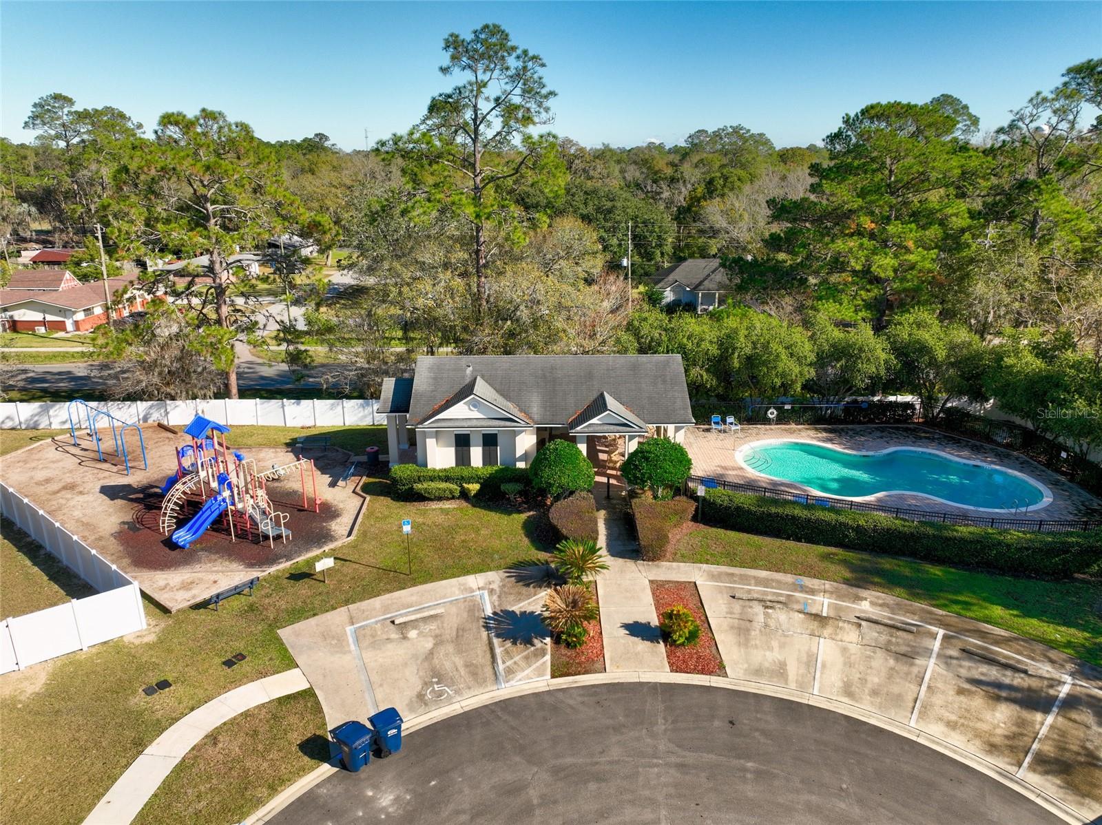 Residential in MACCLENNY 3