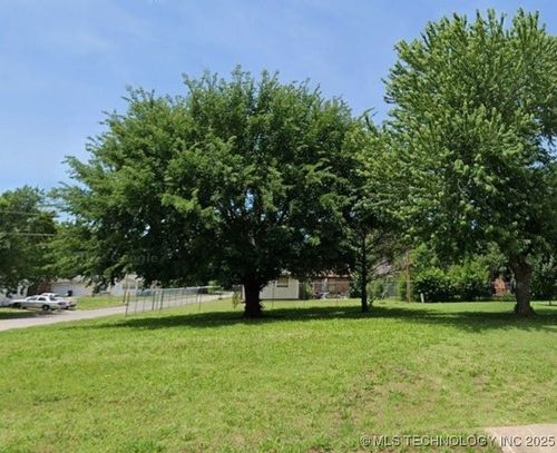 501 Highland Dr, Bartlesville, OK, 74003-1434 | Card Image