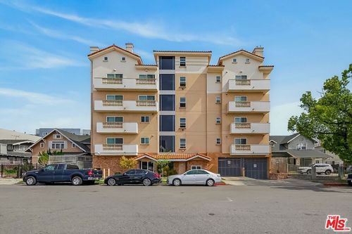 302-1026 S Oxford Ave, Los Angeles, CA, 90020-3849 | Card Image