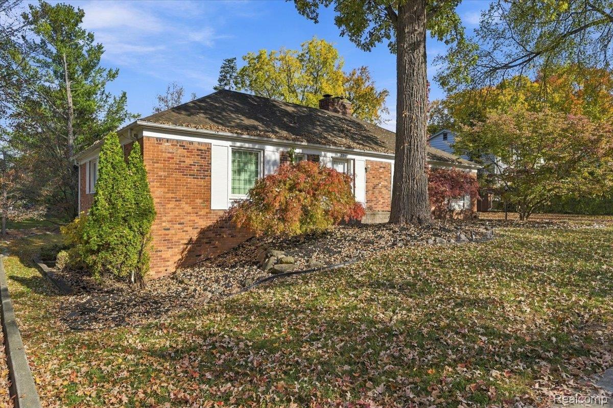 Residential in Redford Charter Township 3