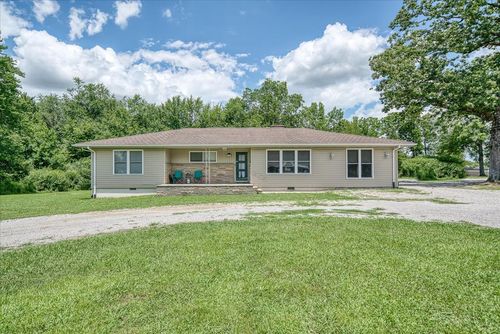 3710 Lantana Rd, Crossville, TN, 38572-5552 | Card Image