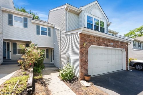 3804 Vroom Dr, Bridgewater, NJ, 08807-7008 | Card Image