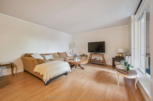 310-65 Silvercreek Pky N, Guelph, ON, N1H7R9 | Card Image