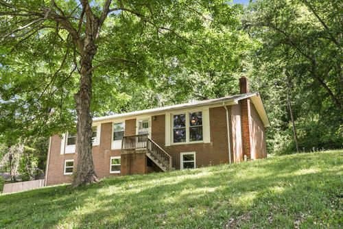 1709 W Elmwood Rd, Clarksville, TN, 37040 | Card Image