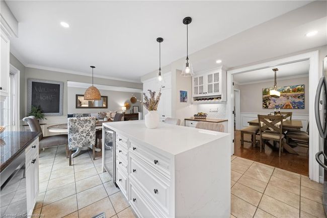 558 Phoebe Cres, House other with 5 bedrooms, 4 bathrooms and 4 parking in Burlington ON | Image 23