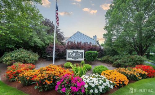 2015 Aspen Dr, Plainsboro, NJ, 08536-3621 | Card Image