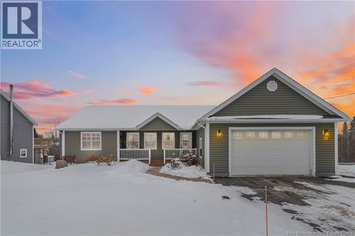 79 Parkin St, Salisbury, NB, E4J2N3 | Card Image