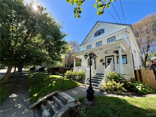 210 E 9th St, Oswego, NY, 13126-2738 | Card Image