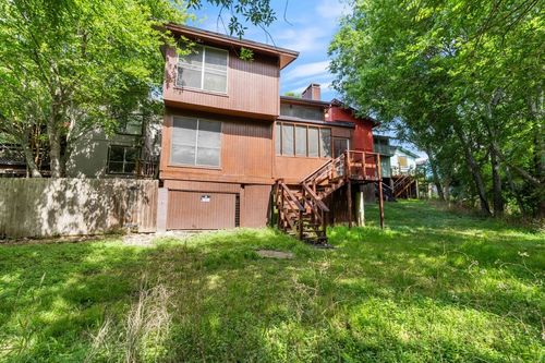6919 Ten Oaks Cir, Austin, TX, 78744-5701 | Card Image