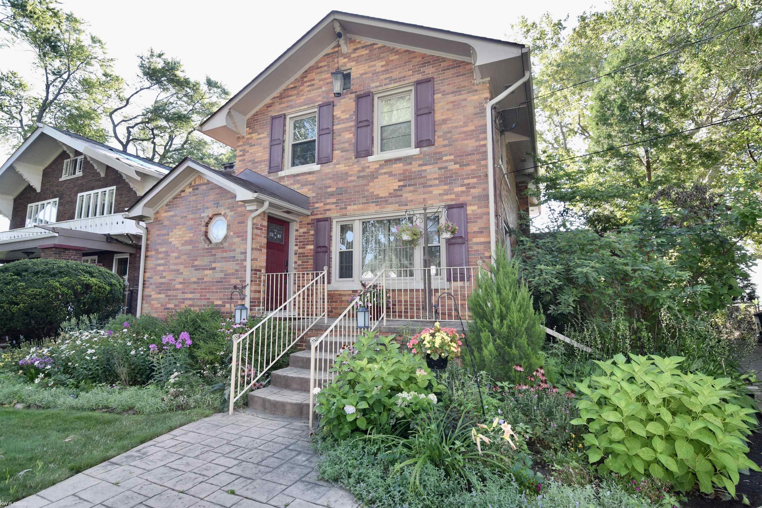 Jefferson Ave, Harrison Township, MI 48045
