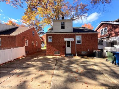 5451 Burns Road, House other with 3 bedrooms, 1 bathrooms and null parking in North Olmsted OH | Image 2