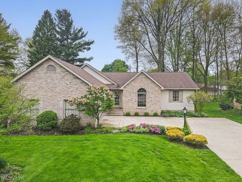 392 Maplewood Dr, Alliance, OH, 44601-4862 | Card Image
