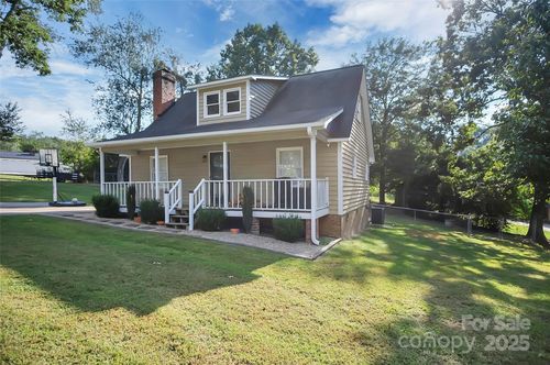 605 Ginger Dr, Kings Mountain, NC, 28086-8967 | Card Image