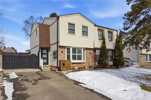 104 White Owl Cres, Brantford, ON, N3P1A2 | Card Image