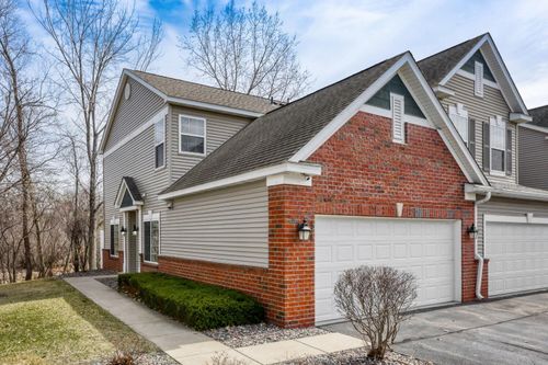 638 Village Pkwy, Circle Pines, MN, 55014-5000 | Card Image