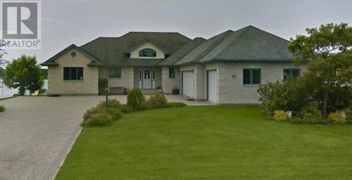 92 Edgewater Dr, Dryden, ON, P8N3K2 | Card Image