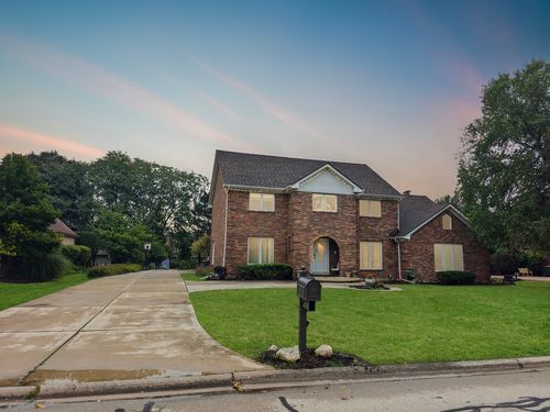 1493 Tomlin Dr, Burr Ridge, IL, 60527-4879 | Card Image