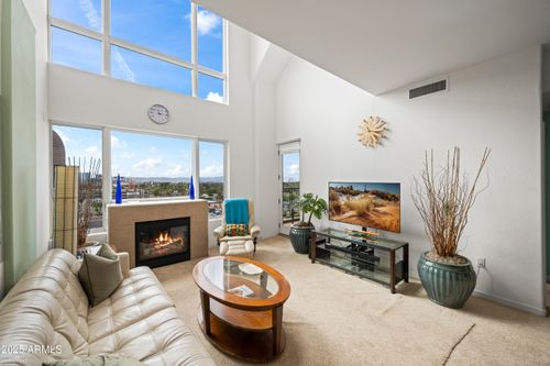 616-16 W Encanto Blvd, Phoenix, AZ, 85003-1135 | Card Image