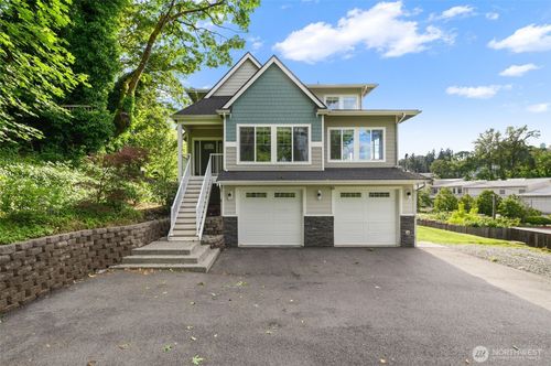 7663 S 132nd St, Seattle, WA, 98178-4803 | Card Image