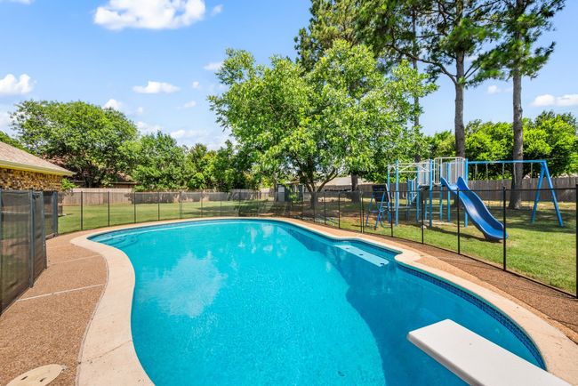 1402 Summer Dell Ct, House other with 3 bedrooms, 3 bathrooms and null parking in Keller TX | Image 24