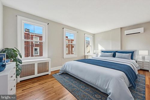 2-19 S New St, WEST CHESTER, PA, 19382-2906 | Card Image