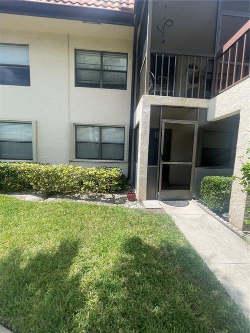 102-7250 Golf Colony Ct, Lake Worth, FL, 33467-3995 | Card Image