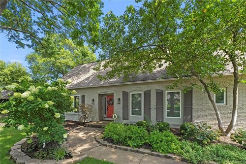 9815 Overbrook Rd, Leawood, KS, 66206-2354 | Card Image