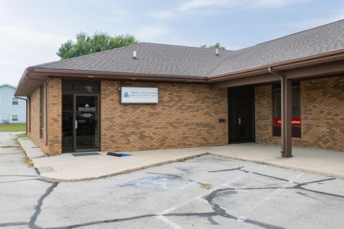 2024 3rd Ave Nw, Waverly, IA, 50677-2066 | Card Image