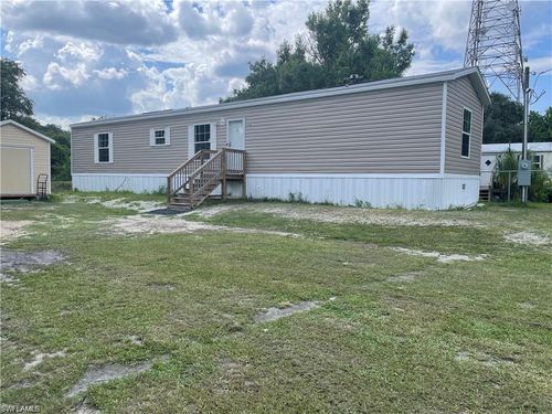 413 Citrus Ave, PALMDALE, FL, 33944 | Card Image