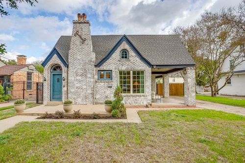 2711 Scott Ave, Fort Worth, TX, 76103-2330 | Card Image
