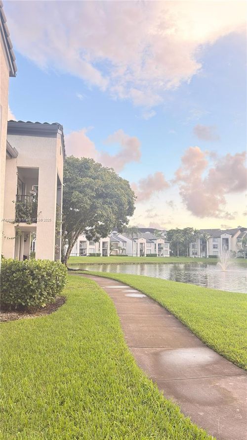 9-4500 Nw 107th Ave, Doral, FL, 33178-1885 | Card Image