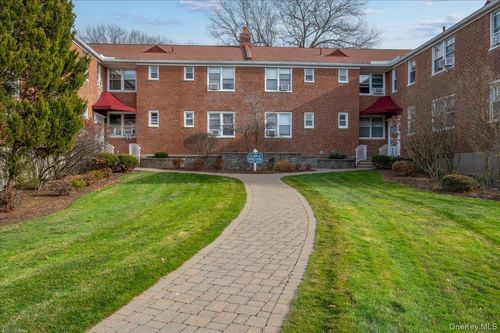 apt-2k-13 Bryant Cres, White Plains, NY, 10605-2727 | Card Image