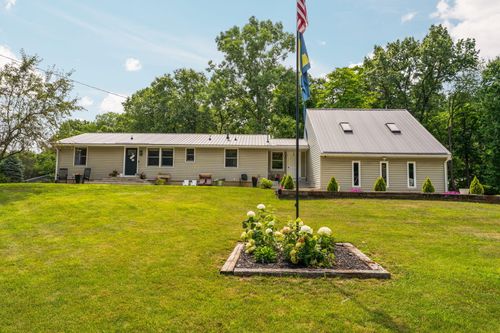 1261 Maple Ln, Brooklyn, MI, 49230-9127 | Card Image